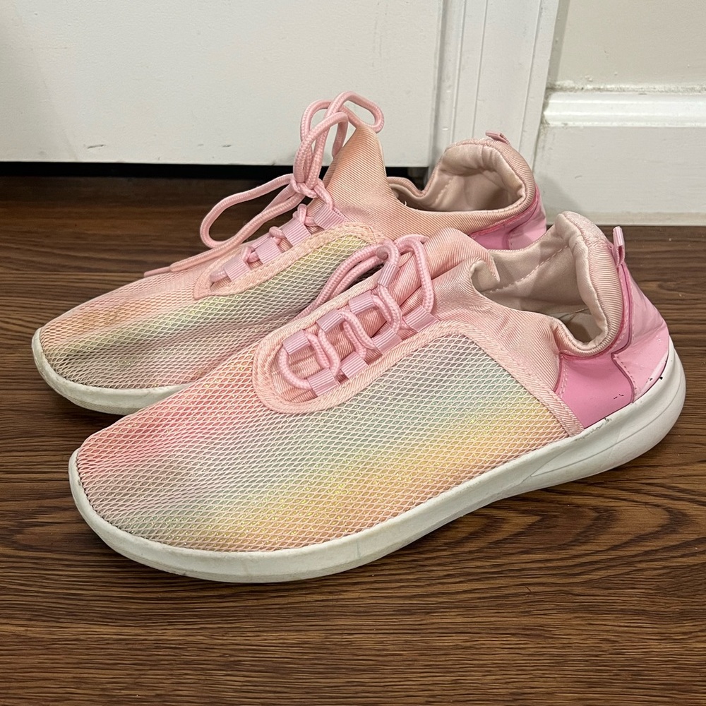 Taxi Multicolor Lace Up Sneakers Size 9 US
